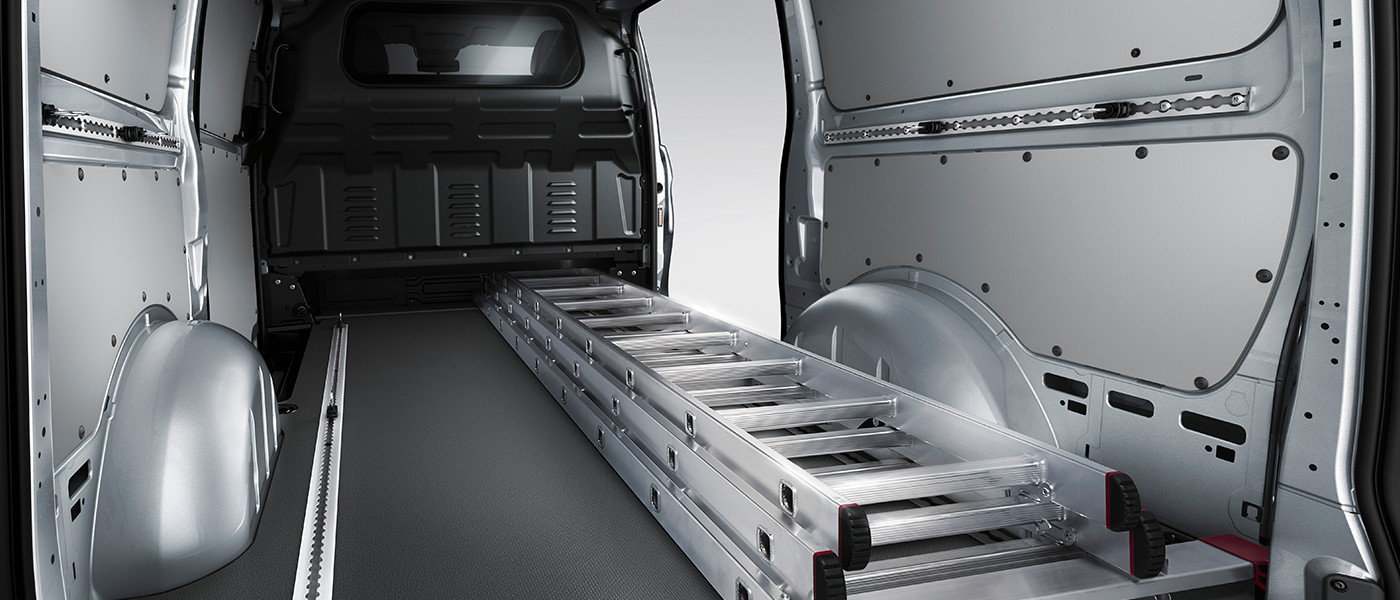 2016 Mercedes-Benz Metris Cargo Van Storage